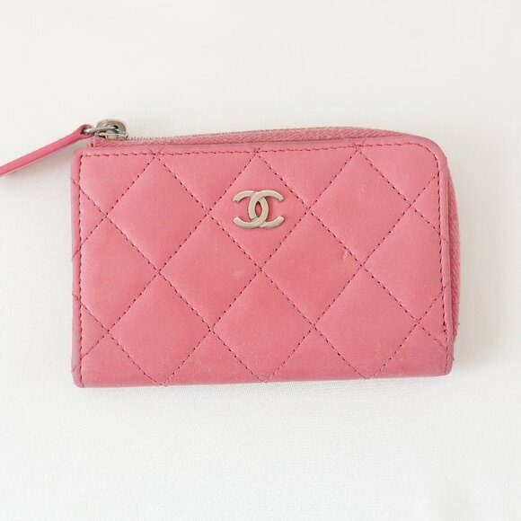 CHANEL Handbags - Chanel Zipped Key Holder Quilted Lambskin Pink